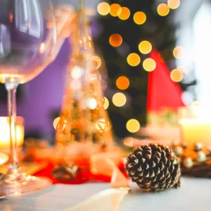 Timing Neurotoxins and Filler for the Holidays: New Expert Guide on Prepping for Christmas, Hanukkah and New Year's Celebrations