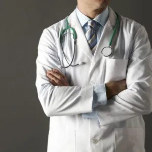 Iowa Obstetrician Ordered to Halt Practice Amid Safety Concerns at Cosmetic-Surgery Clini